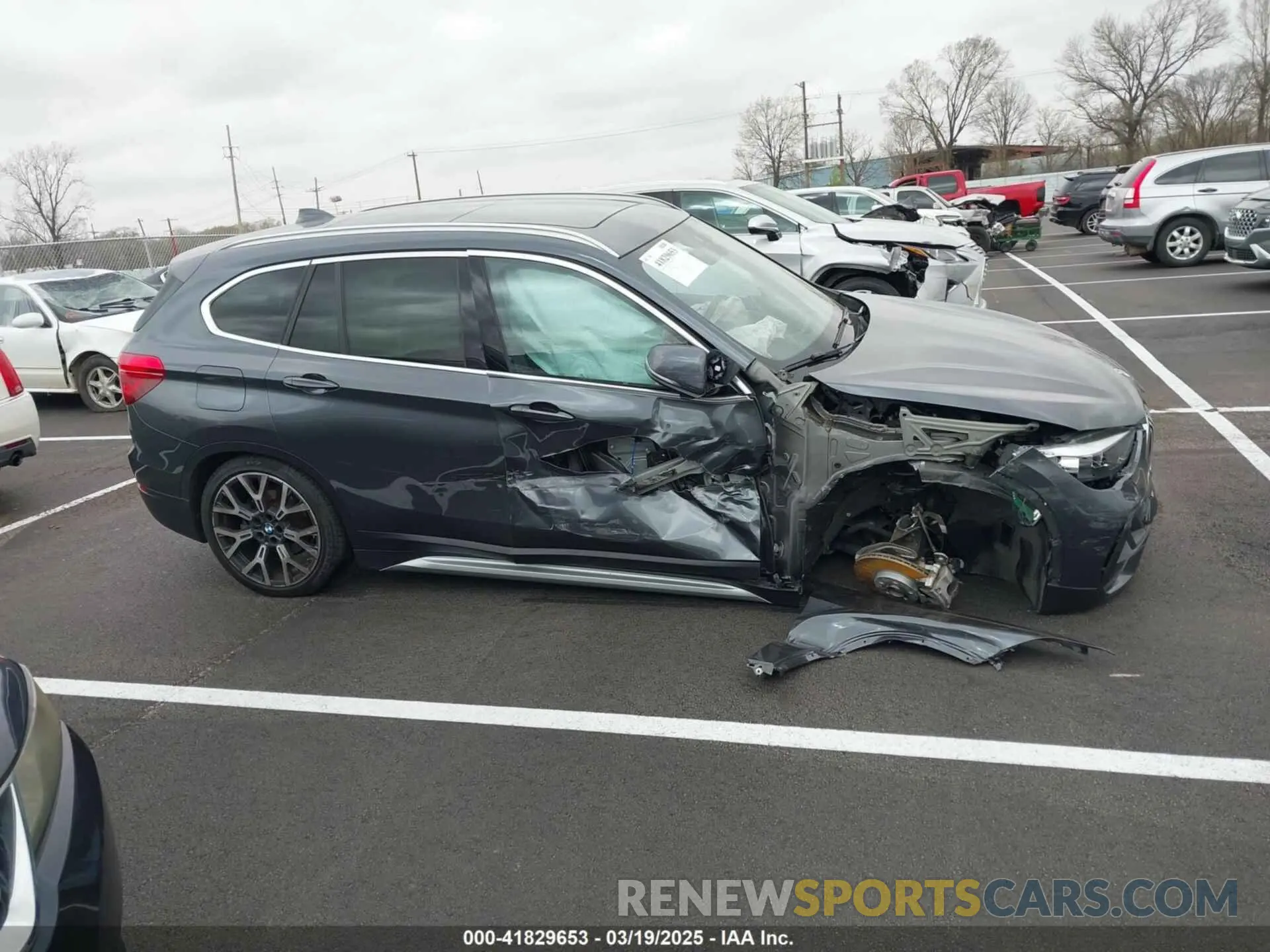 13 fotografías del automóvil dañado WBXJG7C07M5S08831 BMW X1 2021