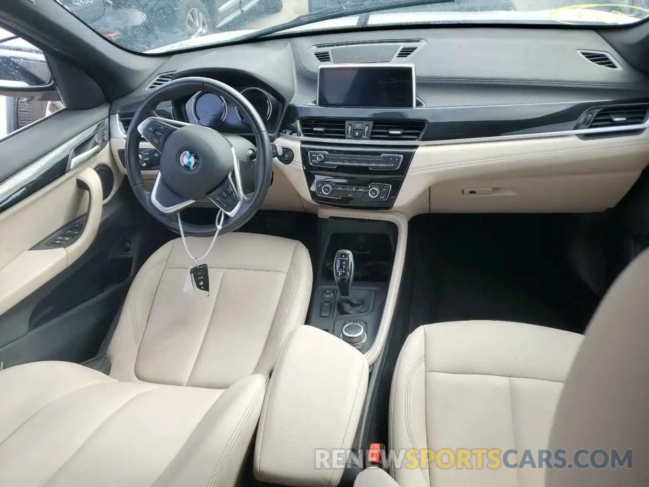 8 fotografías del automóvil dañado WBXJG7C08M5T05455 BMW X1 2021
