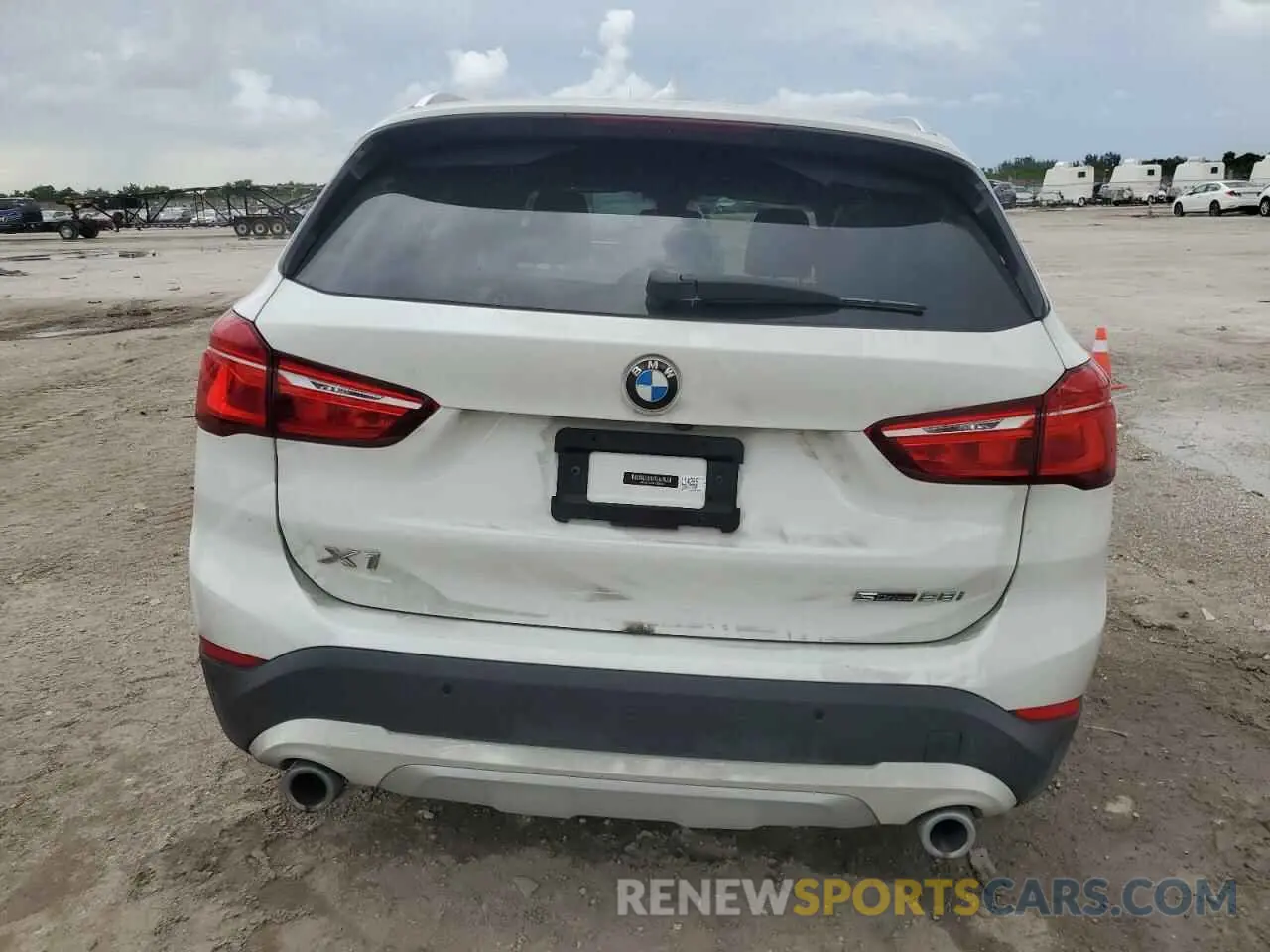 6 fotografías del automóvil dañado WBXJG7C09M5T38898 BMW X1 2021