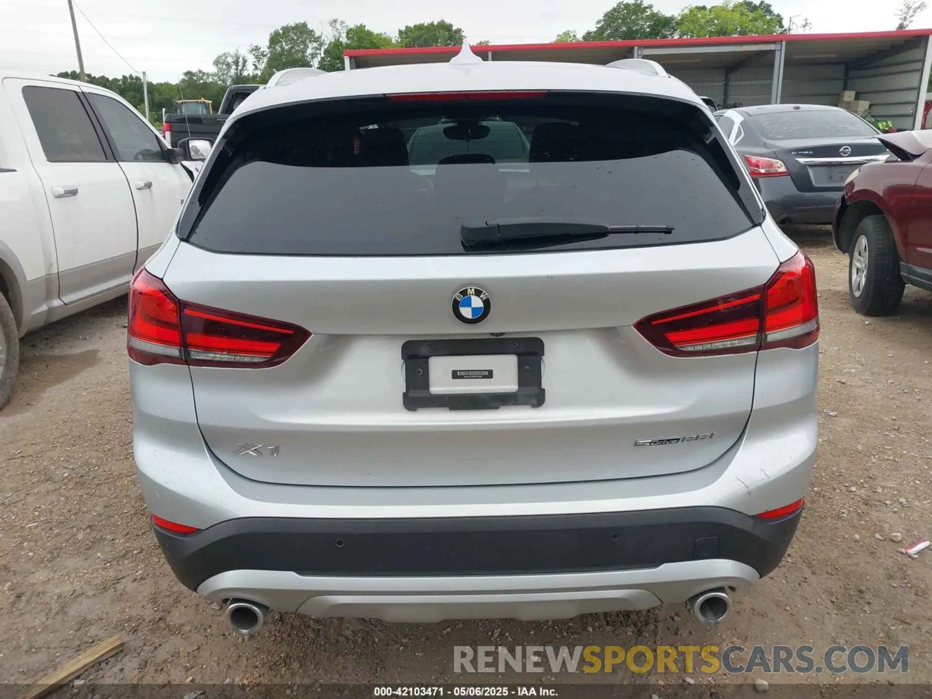 16 fotografías del automóvil dañado WBXJG7C09M5T44362 BMW X1 2021