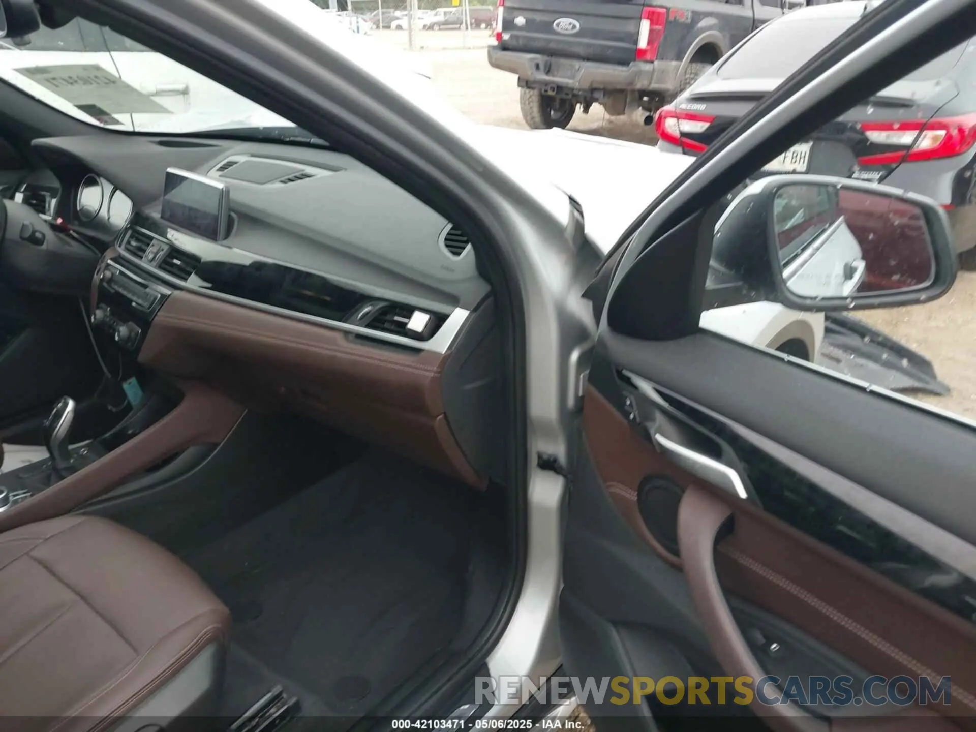 5 fotografías del automóvil dañado WBXJG7C09M5T44362 BMW X1 2021