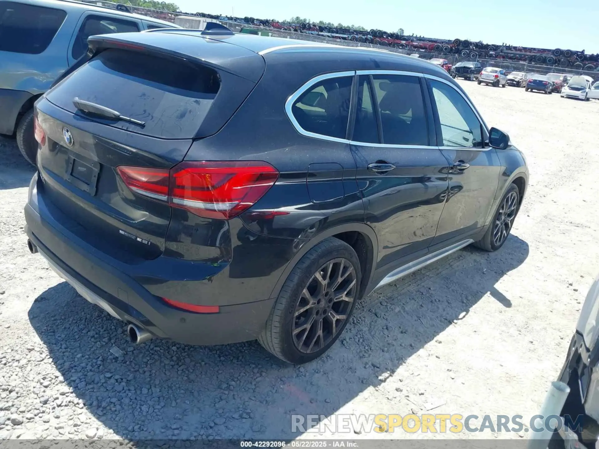 4 fotografías del automóvil dañado WBXJG7C0XM5T37677 BMW X1 2021
