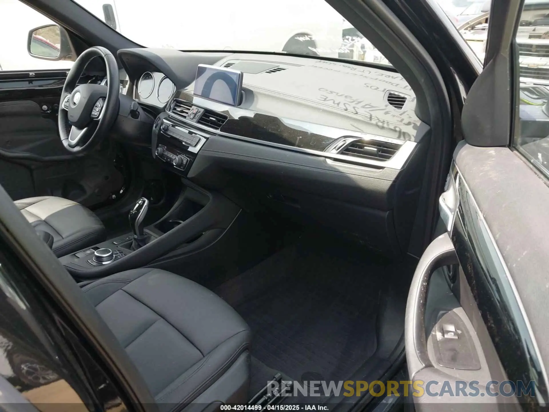 5 fotografías del automóvil dañado WBXJG7C0XM5T45715 BMW X1 2021