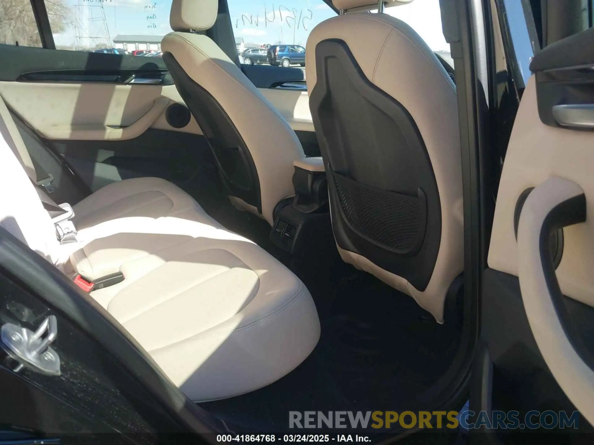 8 fotografías del automóvil dañado WBXJG9C01M5S78823 BMW X1 2021