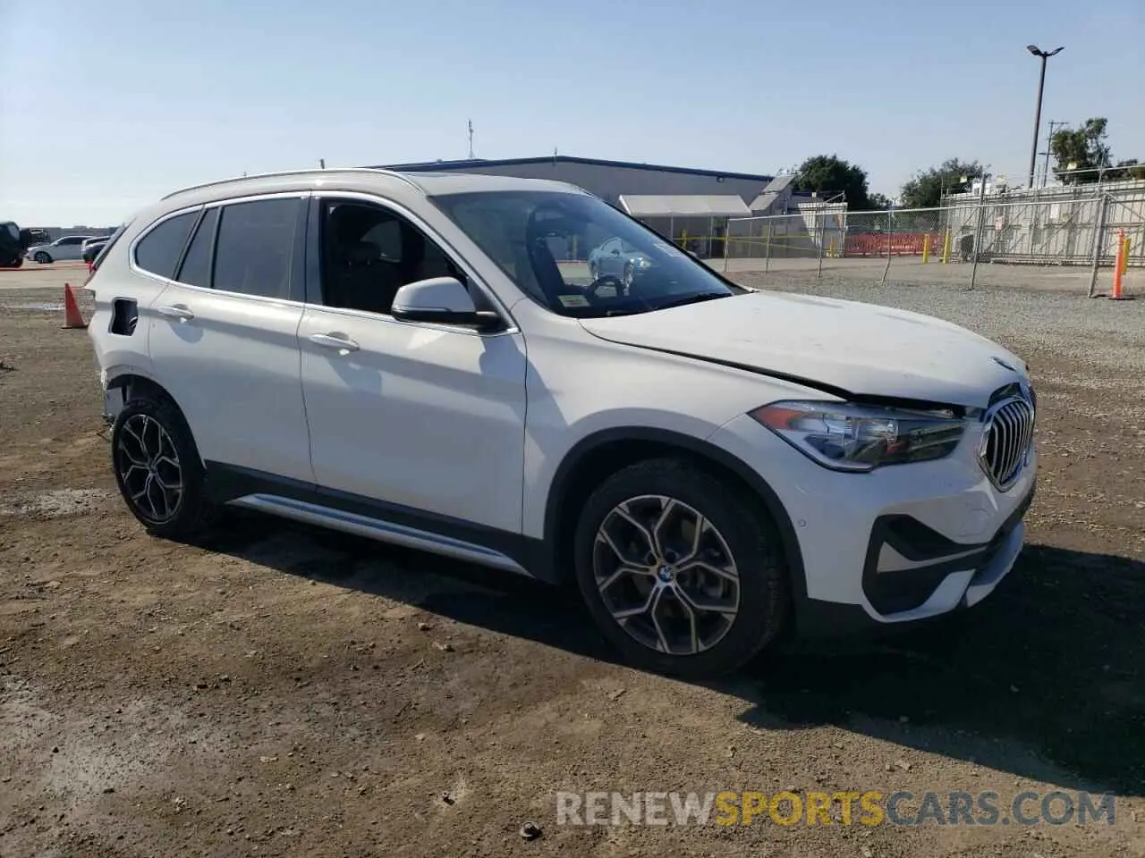 4 fotografías del automóvil dañado WBXJG9C02M3M70859 BMW X1 2021