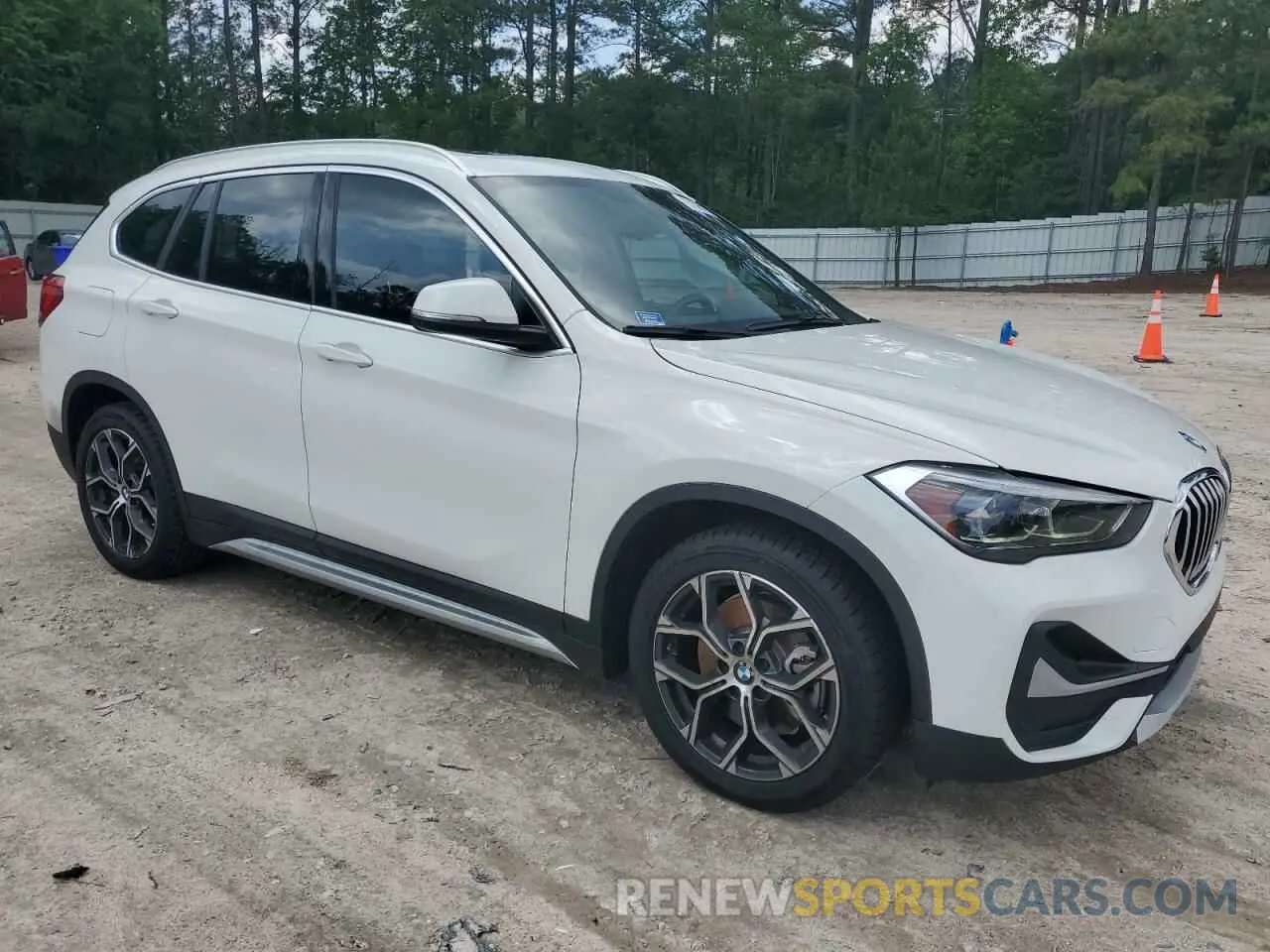 4 fotografías del automóvil dañado WBXJG9C03M5S25511 BMW X1 2021