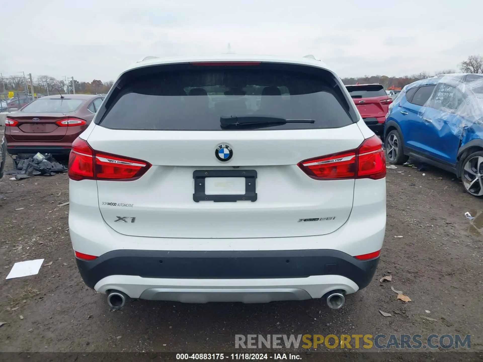 17 fotografías del automóvil dañado WBXJG9C04M5U06214 BMW X1 2021