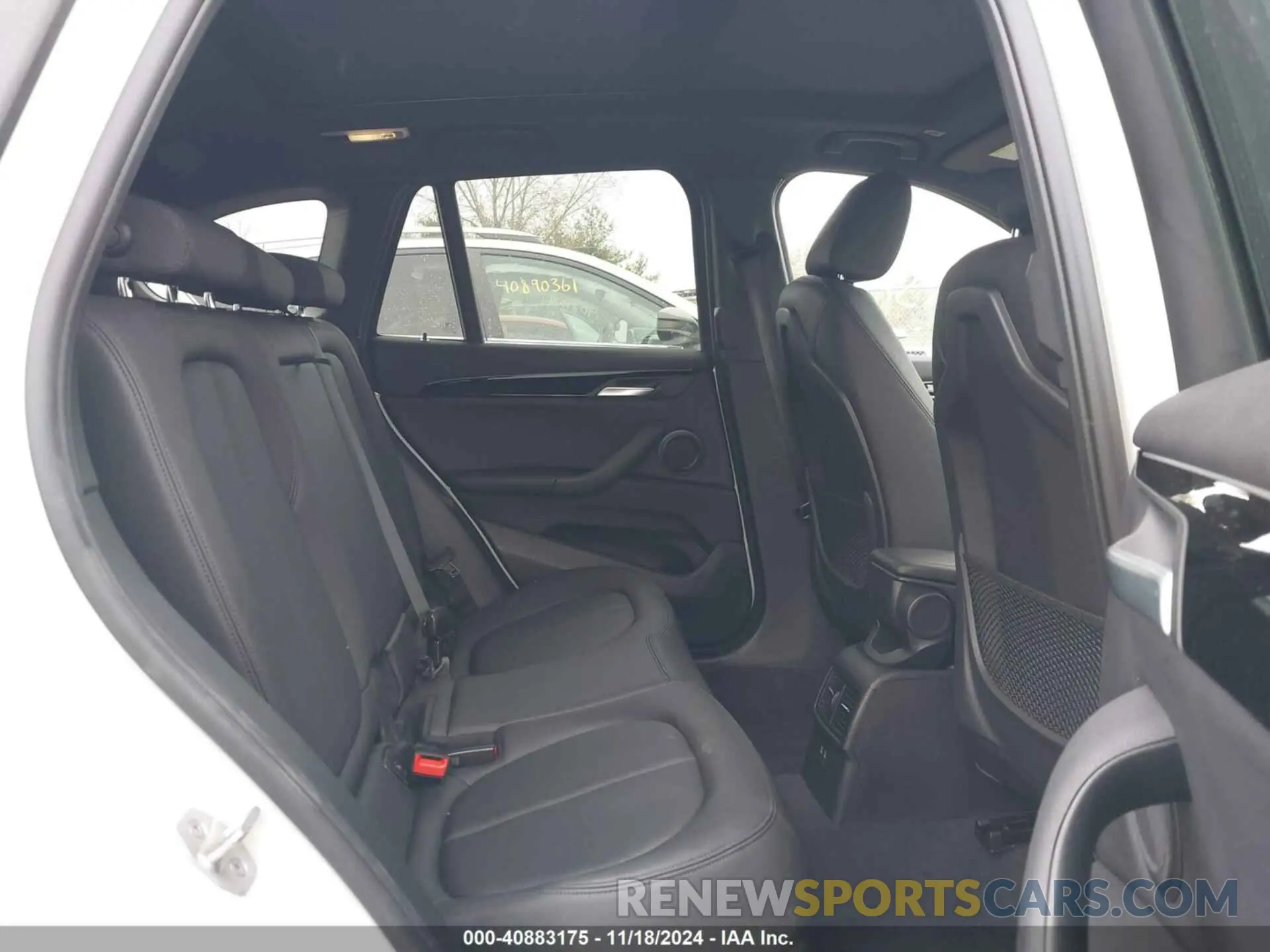 8 fotografías del automóvil dañado WBXJG9C04M5U06214 BMW X1 2021
