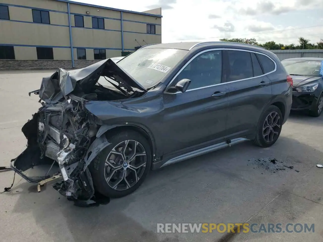 1 fotografías del automóvil dañado WBXJG9C05M5T54026 BMW X1 2021