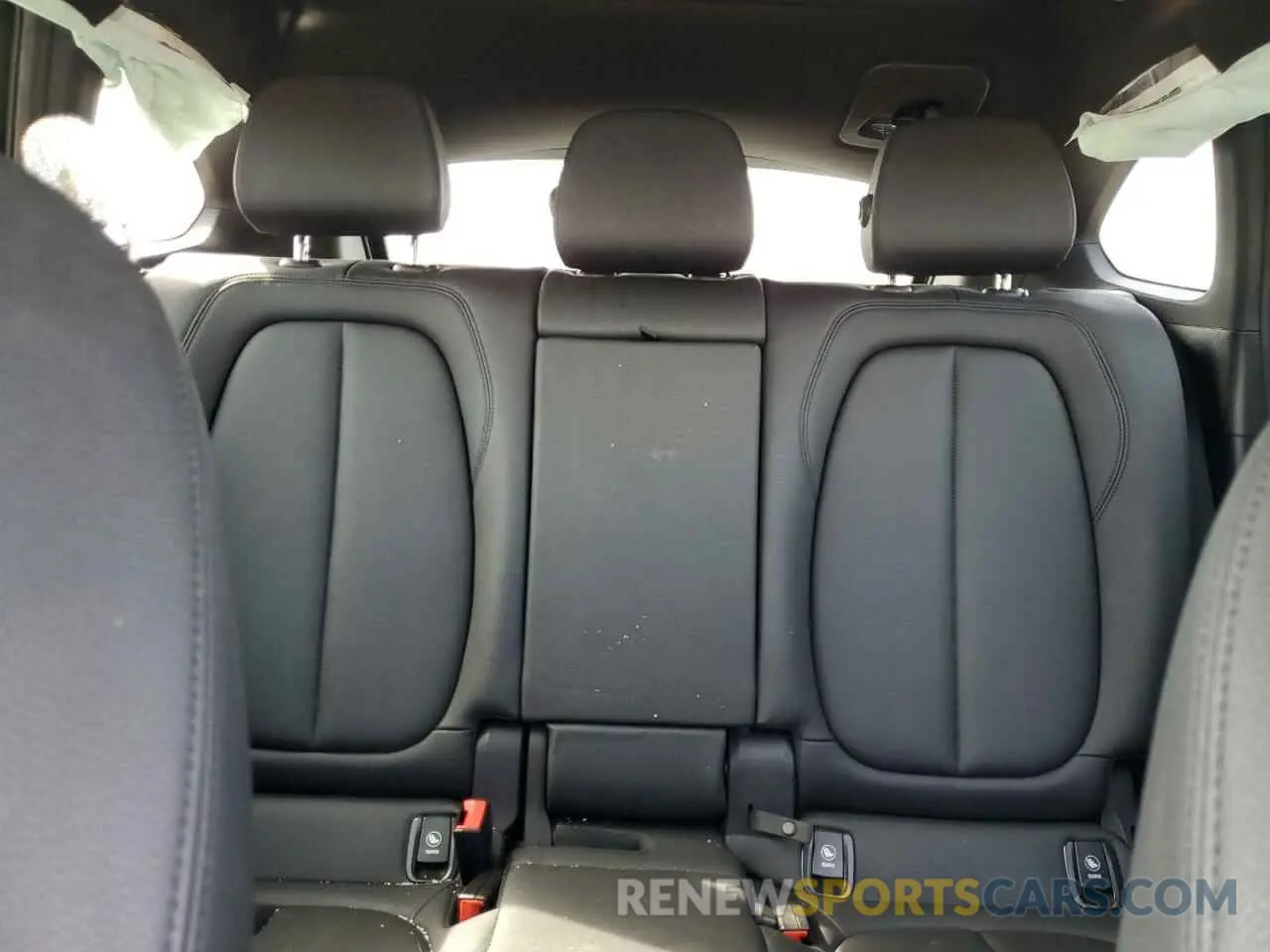 10 fotografías del automóvil dañado WBXJG9C05M5T54026 BMW X1 2021