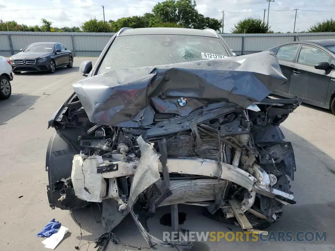 5 fotografías del automóvil dañado WBXJG9C05M5T54026 BMW X1 2021