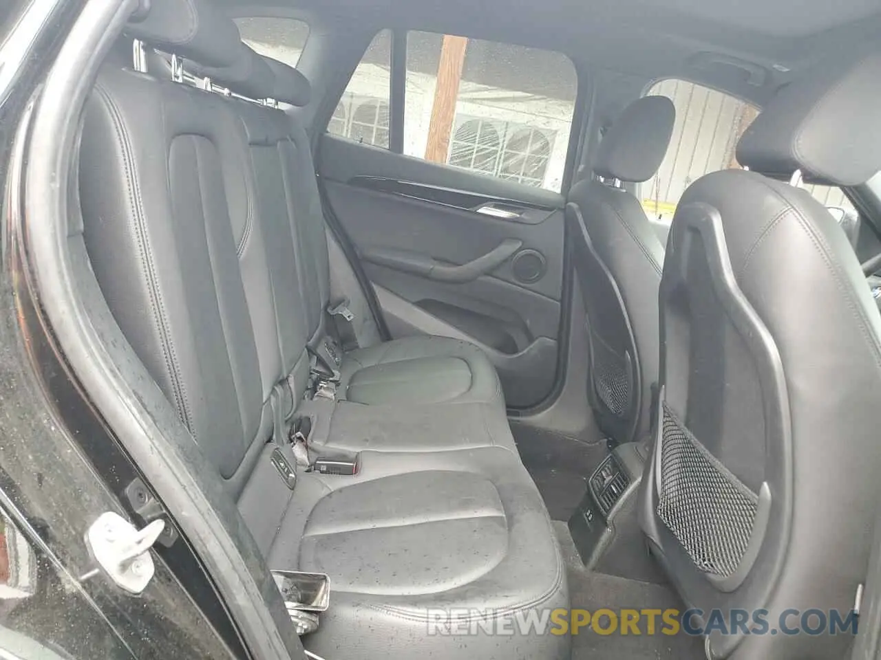 11 fotografías del automóvil dañado WBXJG9C06M5T76049 BMW X1 2021
