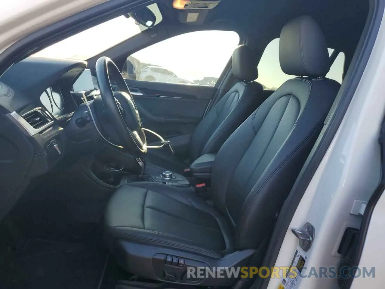 7 fotografías del automóvil dañado WBXJG9C08M5U21413 BMW X1 2021