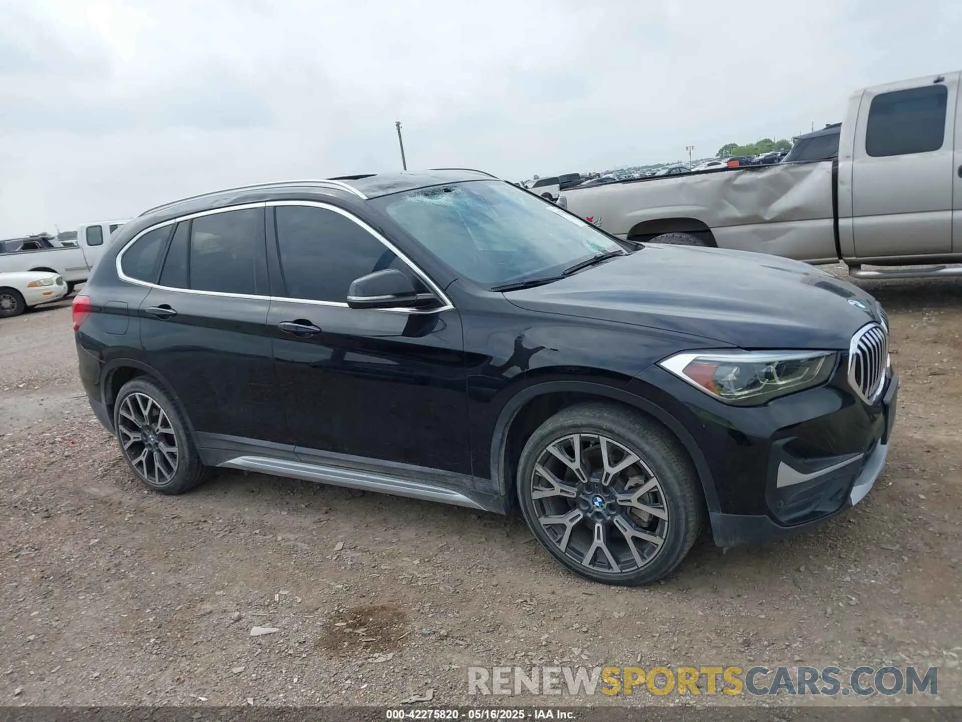13 fotografías del automóvil dañado WBXJG7C01N5U48877 BMW X1 2022