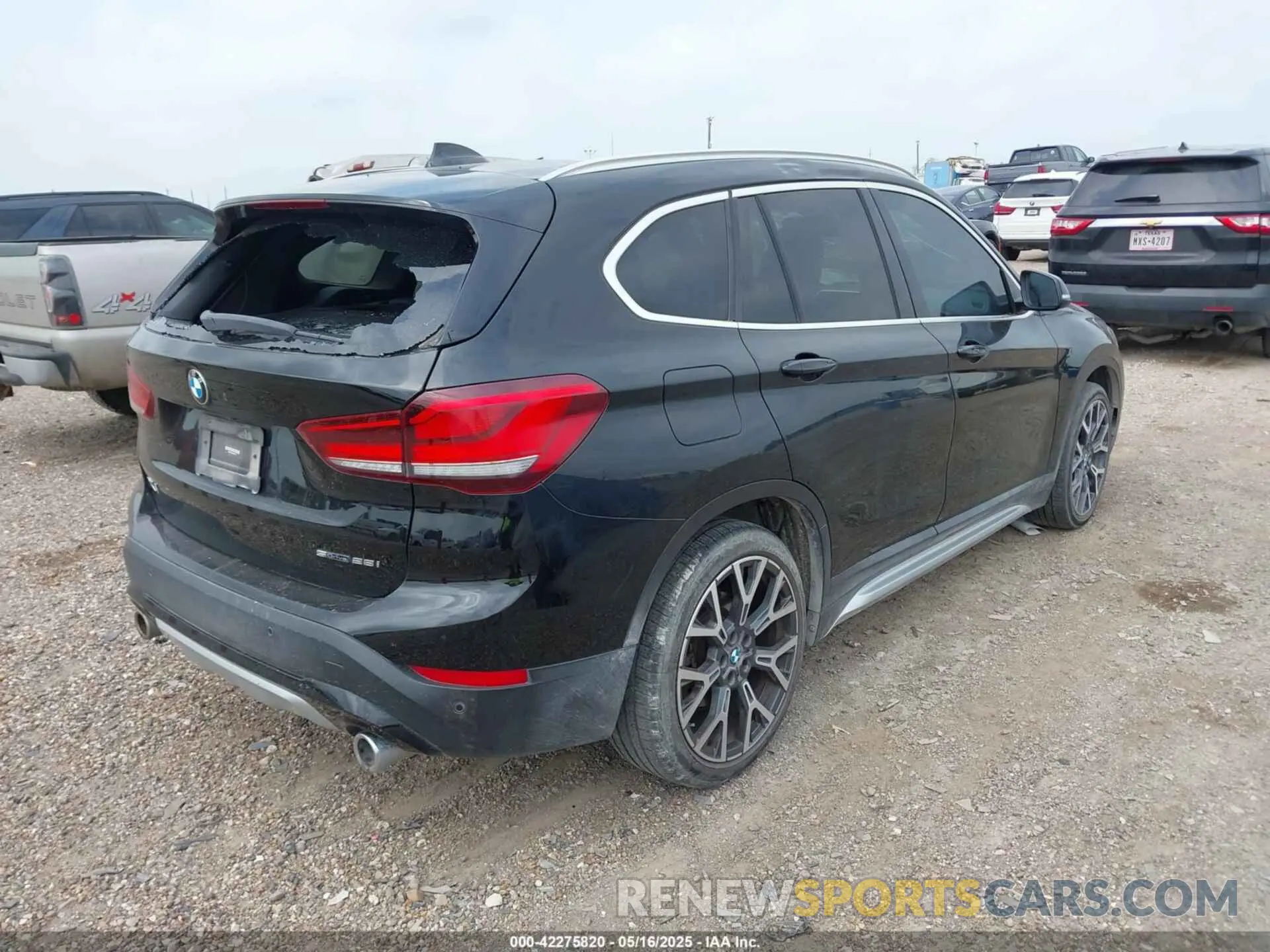 4 fotografías del automóvil dañado WBXJG7C01N5U48877 BMW X1 2022