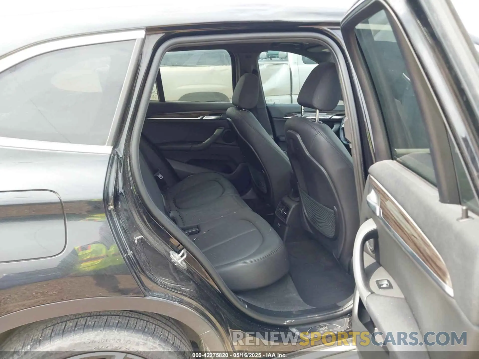 8 fotografías del automóvil dañado WBXJG7C01N5U48877 BMW X1 2022