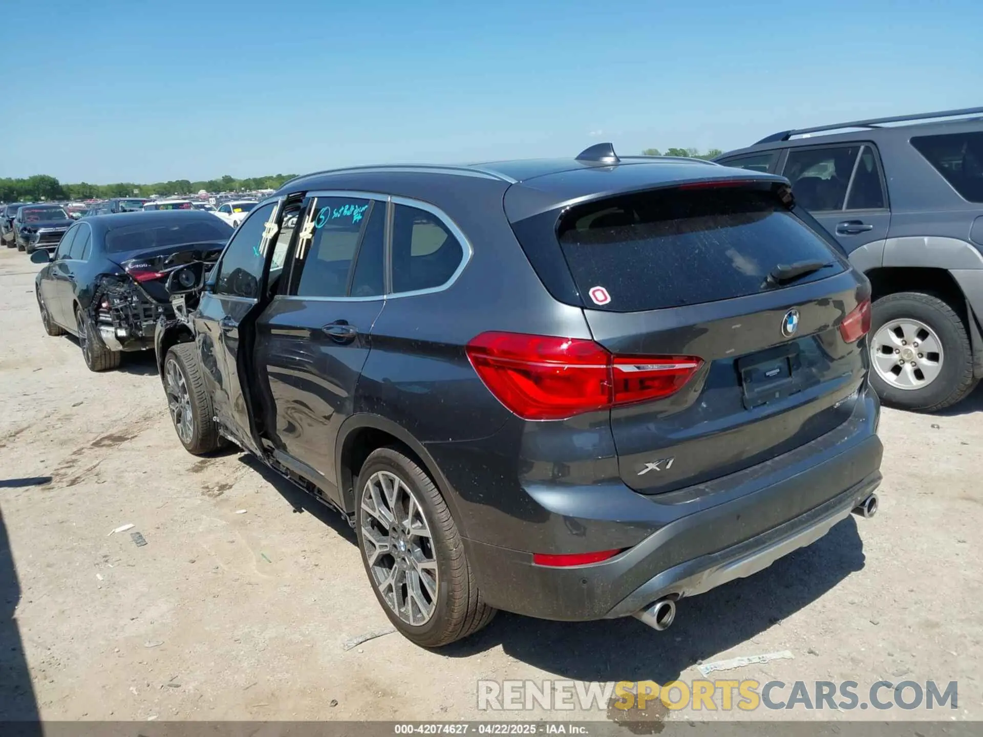 3 fotografías del automóvil dañado WBXJG7C06N5U69787 BMW X1 2022