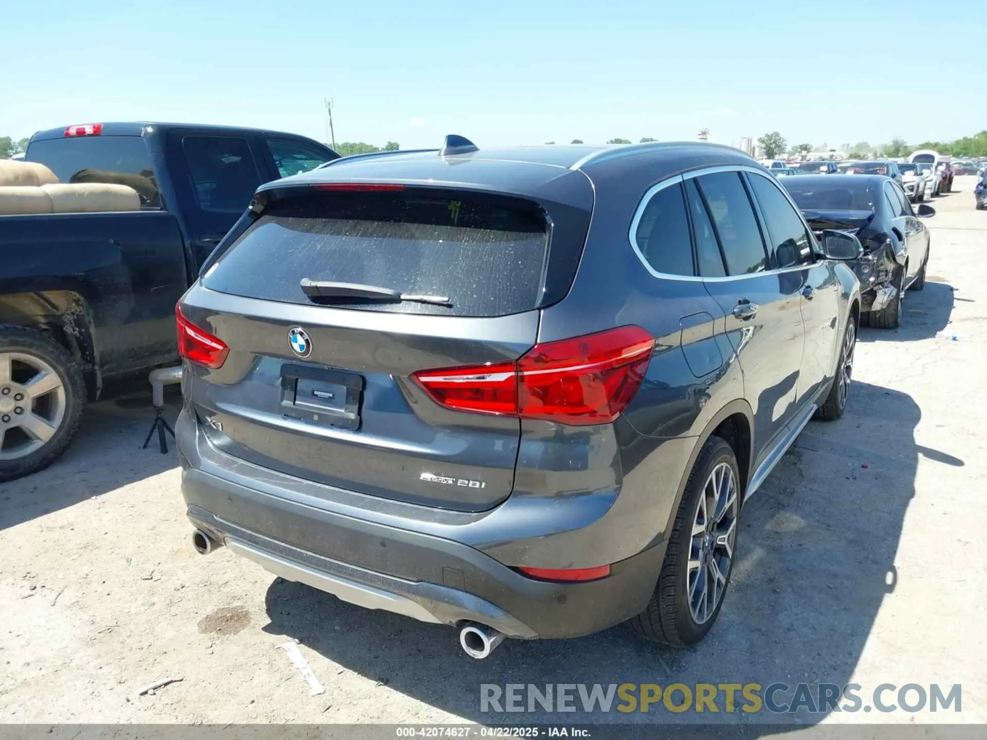 4 fotografías del automóvil dañado WBXJG7C06N5U69787 BMW X1 2022