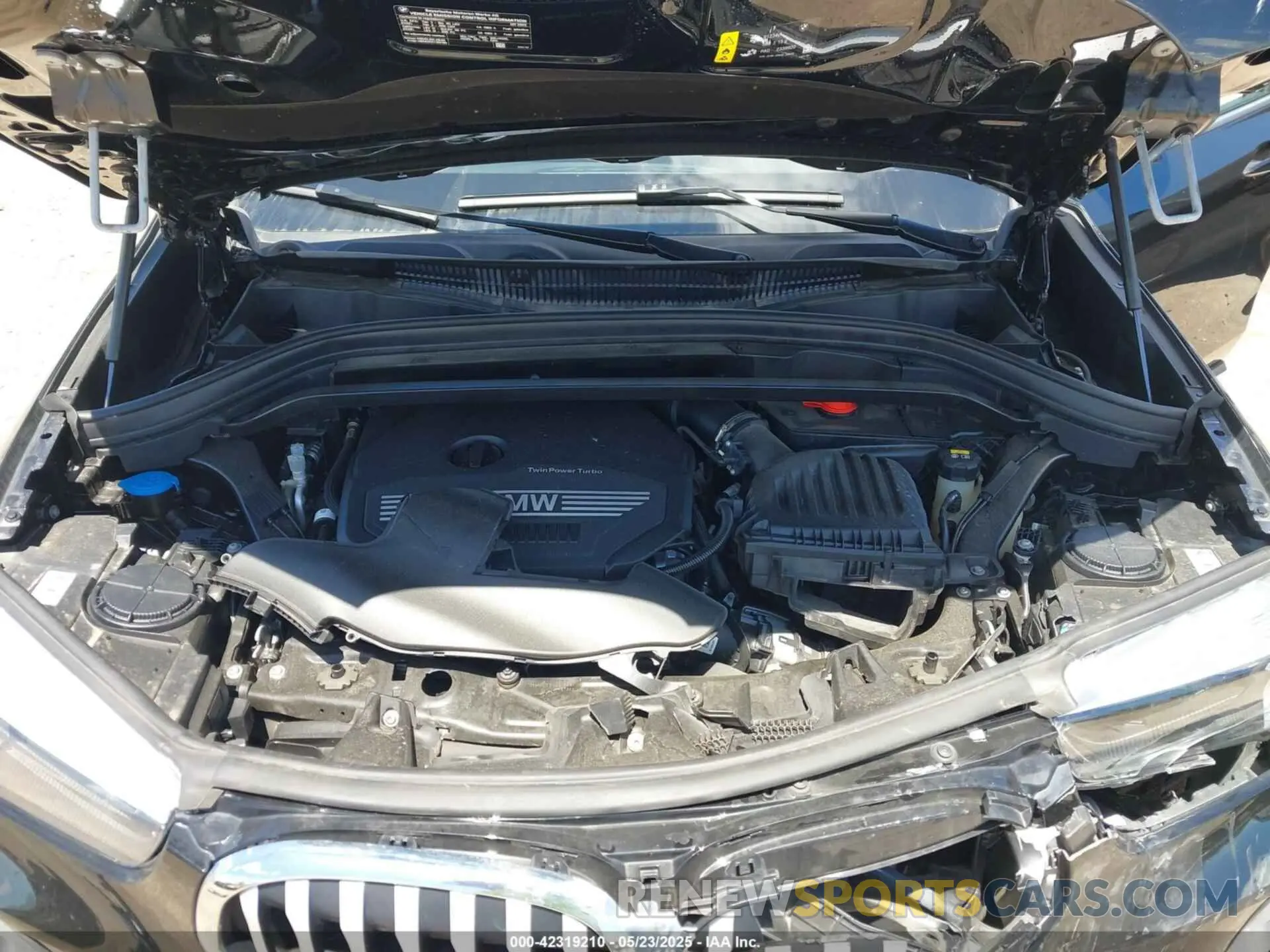 10 fotografías del automóvil dañado WBXJG9C00N5U64709 BMW X1 2022