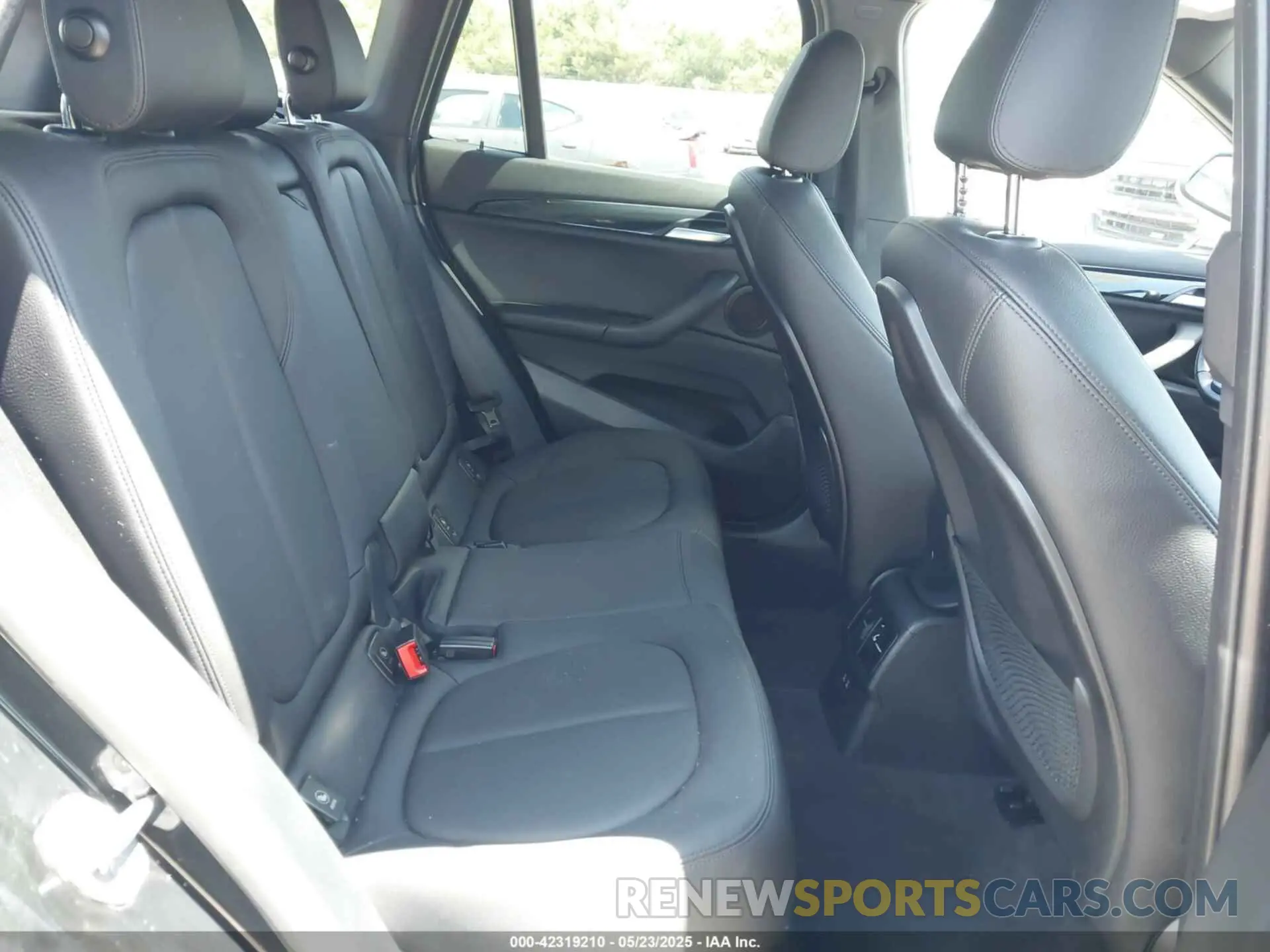 8 fotografías del automóvil dañado WBXJG9C00N5U64709 BMW X1 2022