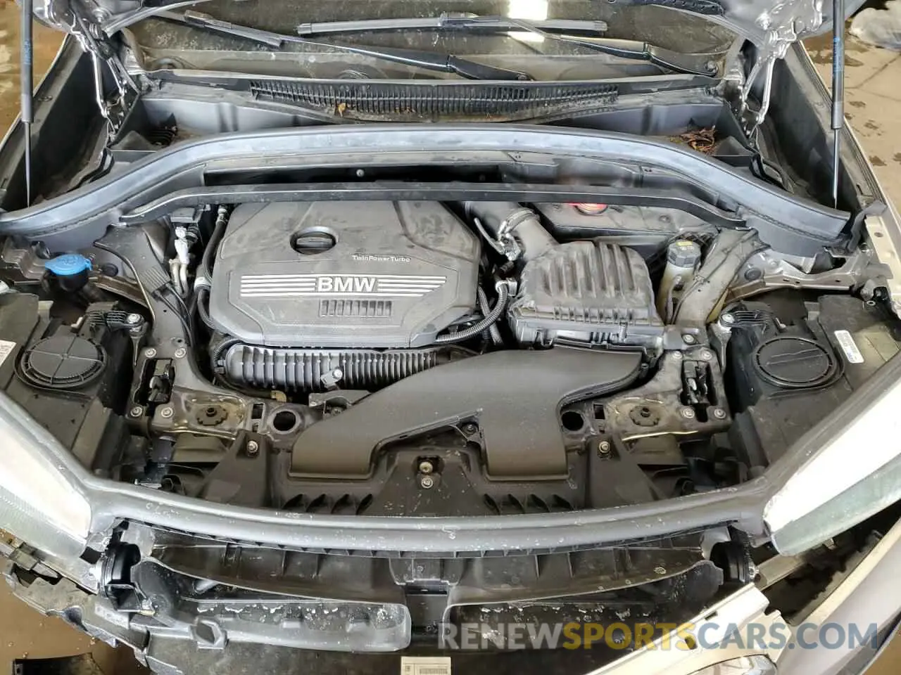 12 fotografías del automóvil dañado WBXJG9C05N5U85555 BMW X1 2022