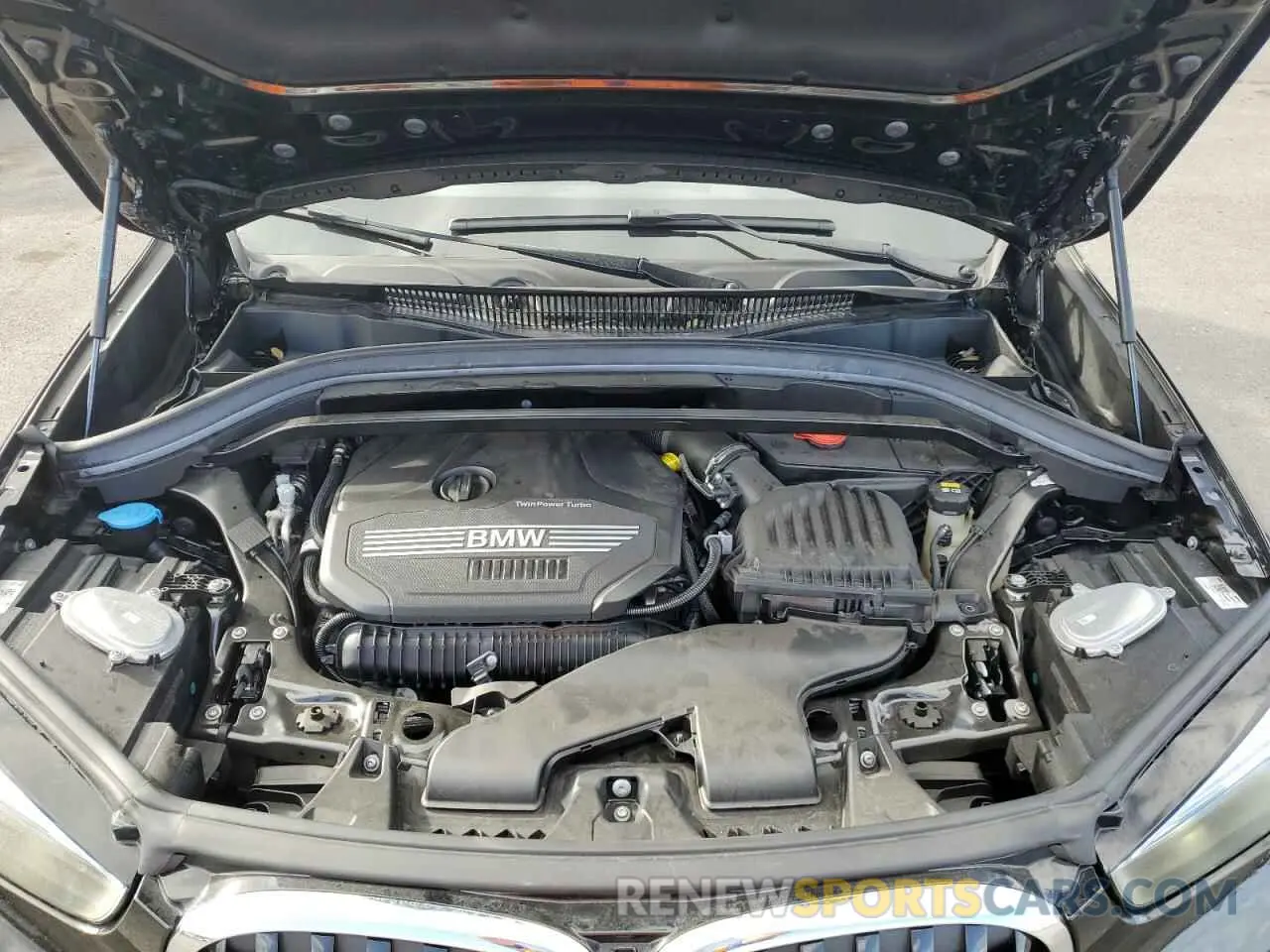 12 fotografías del automóvil dañado WBXJG9C08N5V03613 BMW X1 2022