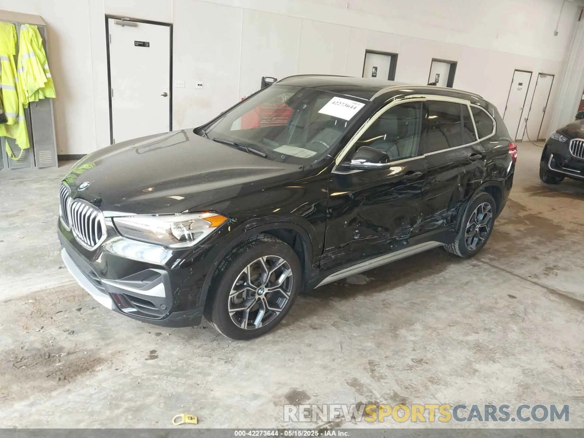 2 fotografías del automóvil dañado WBXJG9C09N5U69567 BMW X1 2022