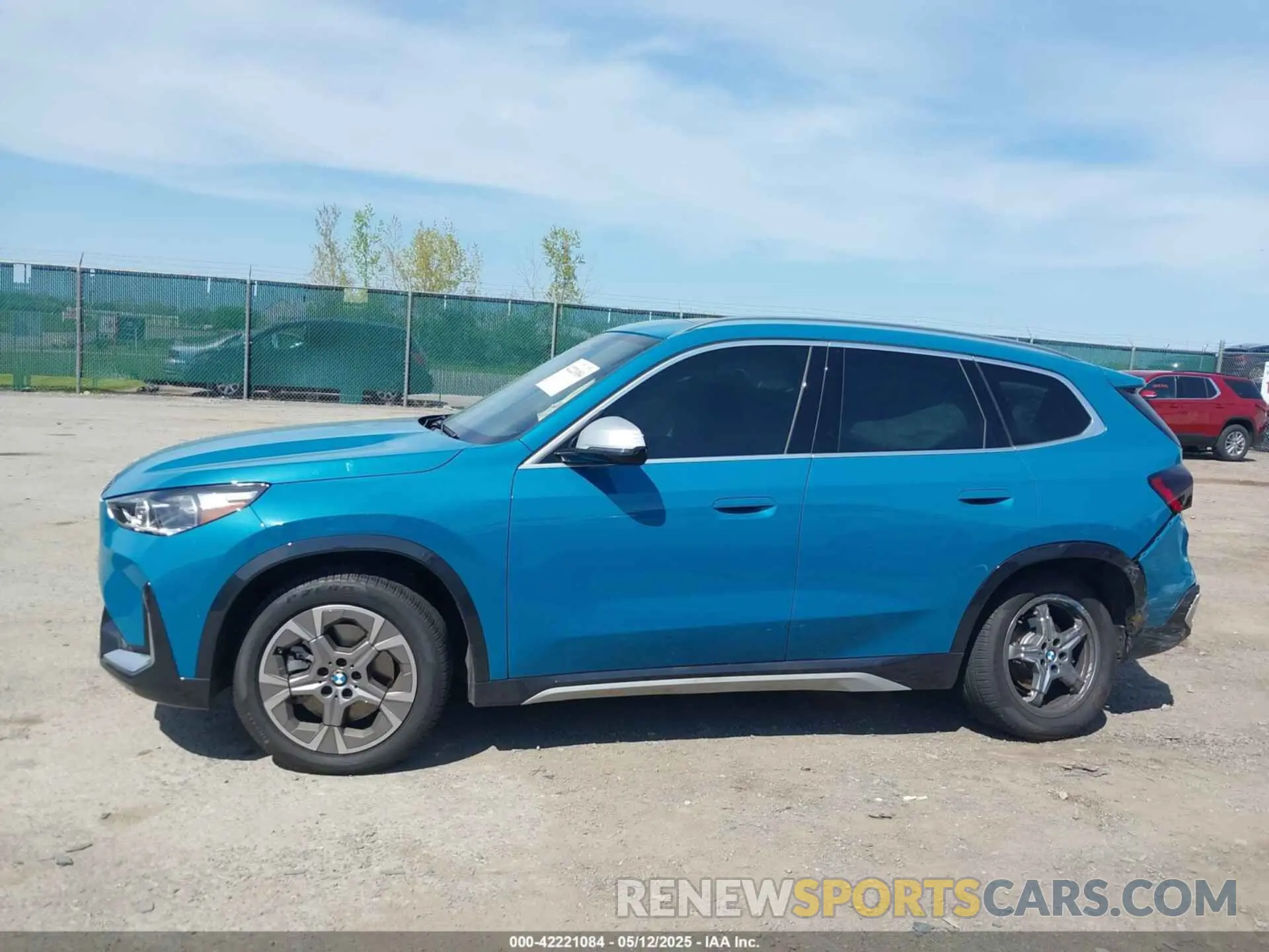 14 fotografías del automóvil dañado WBX73EF00P5W52935 BMW X1 2023