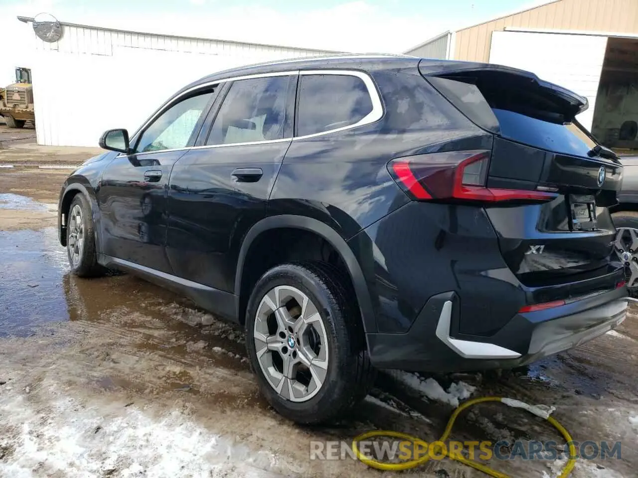 2 fotografías del automóvil dañado WBX73EF00P5X19436 BMW X1 2023
