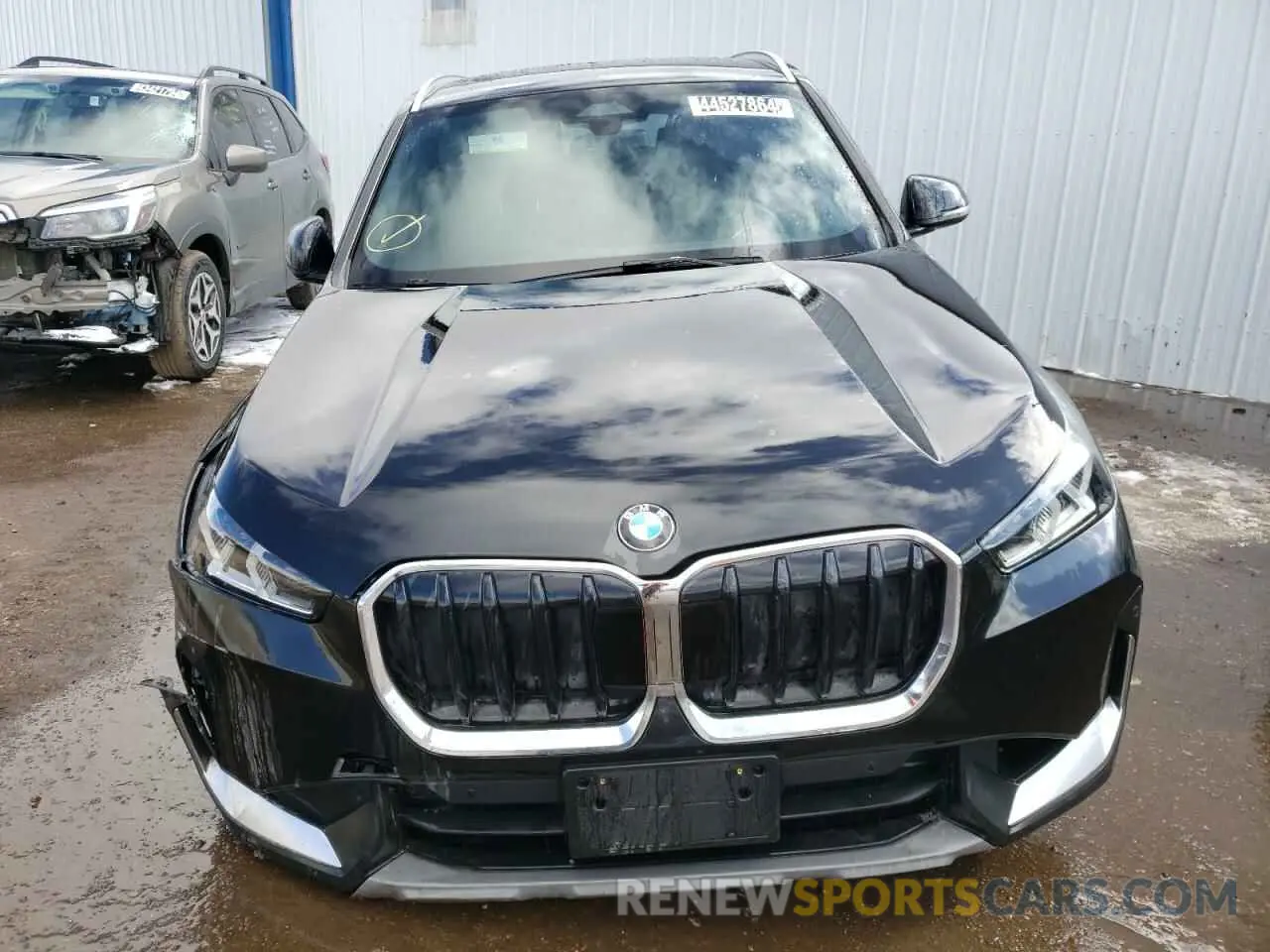 5 fotografías del automóvil dañado WBX73EF00P5X19436 BMW X1 2023