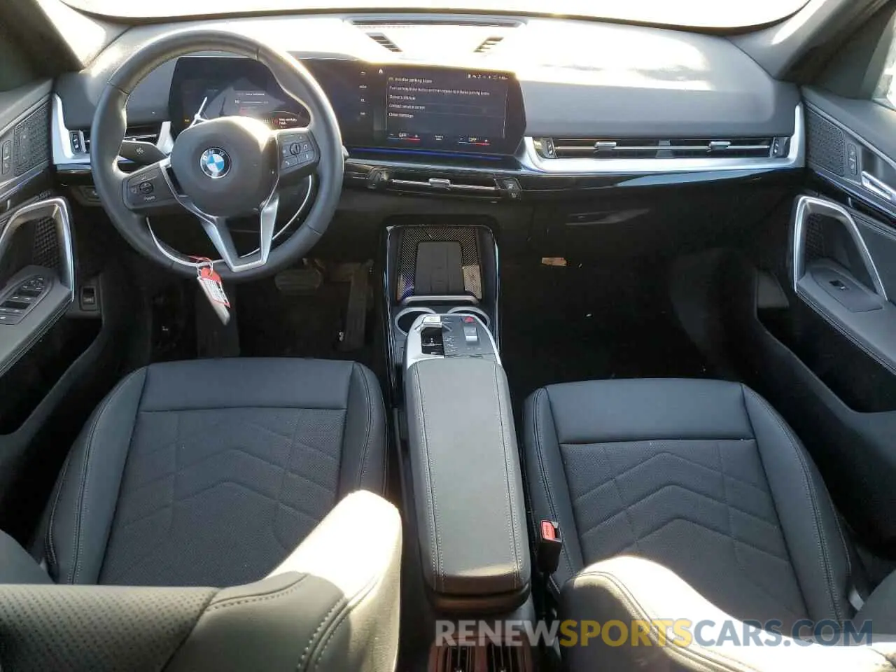 8 fotografías del automóvil dañado WBX73EF00P5X19436 BMW X1 2023