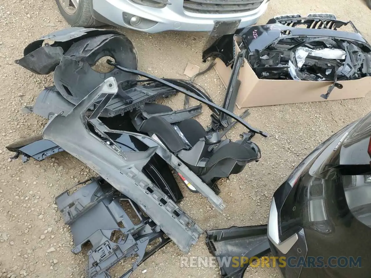 12 fotografías del automóvil dañado WBX73EF01P5Y21246 BMW X1 2023