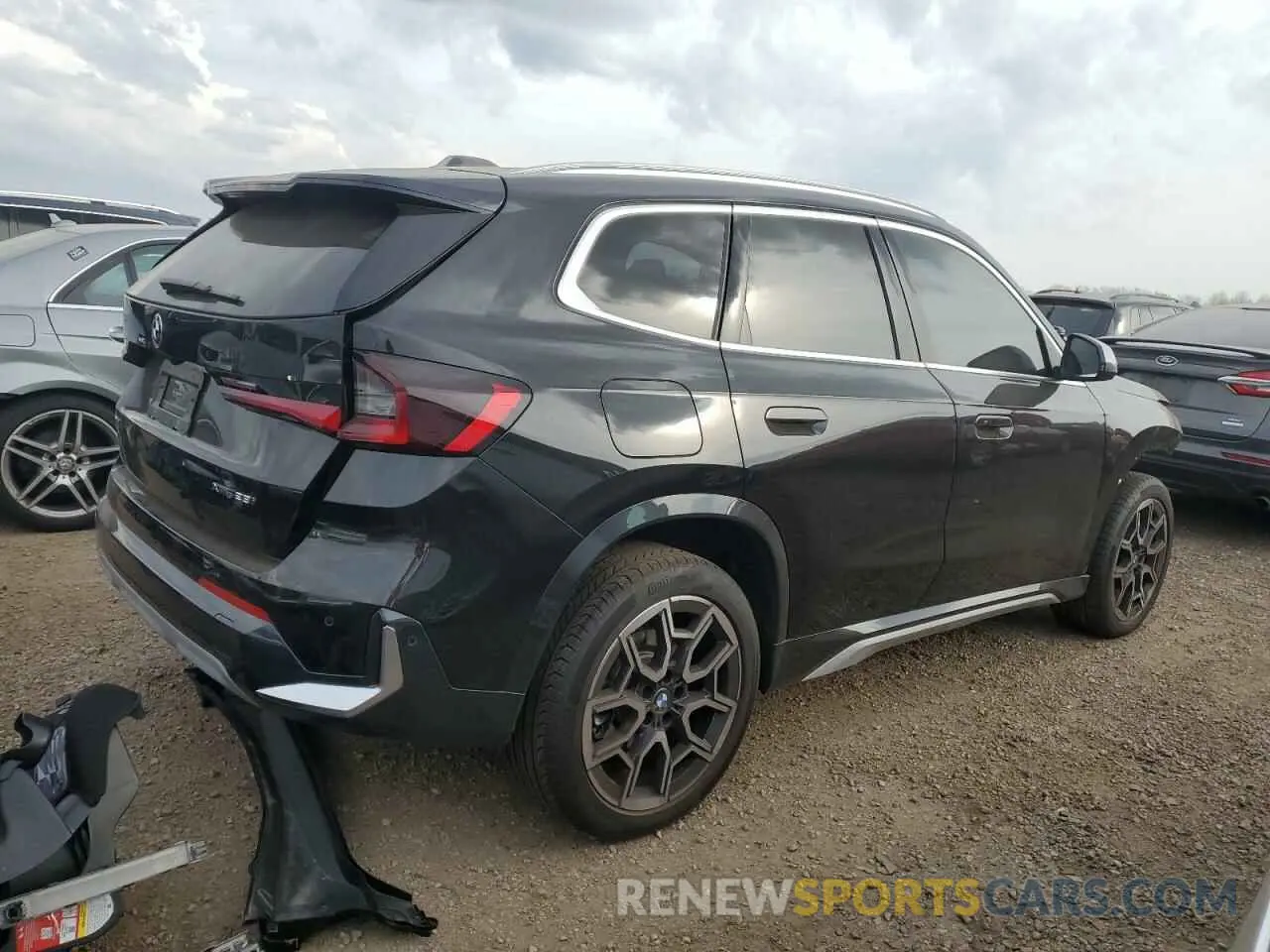 3 fotografías del automóvil dañado WBX73EF01P5Y21246 BMW X1 2023