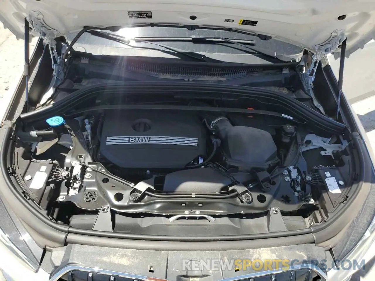 12 fotografías del automóvil dañado WBX73EF02P5X44791 BMW X1 2023