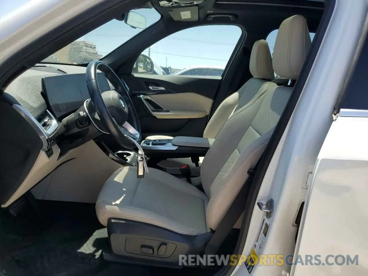 7 fotografías del automóvil dañado WBX73EF02P5X44791 BMW X1 2023