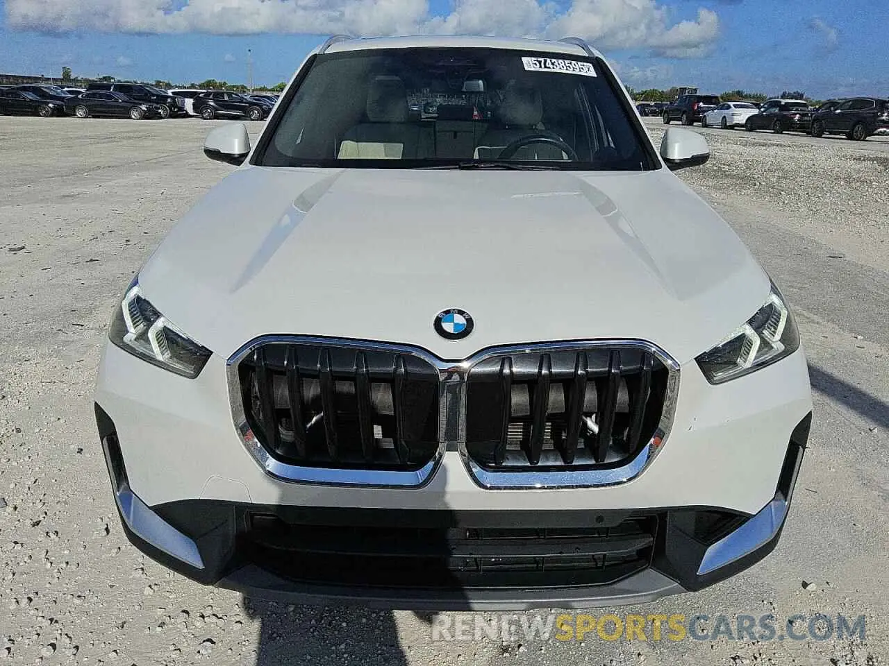 5 fotografías del automóvil dañado WBX73EF02P5X84109 BMW X1 2023