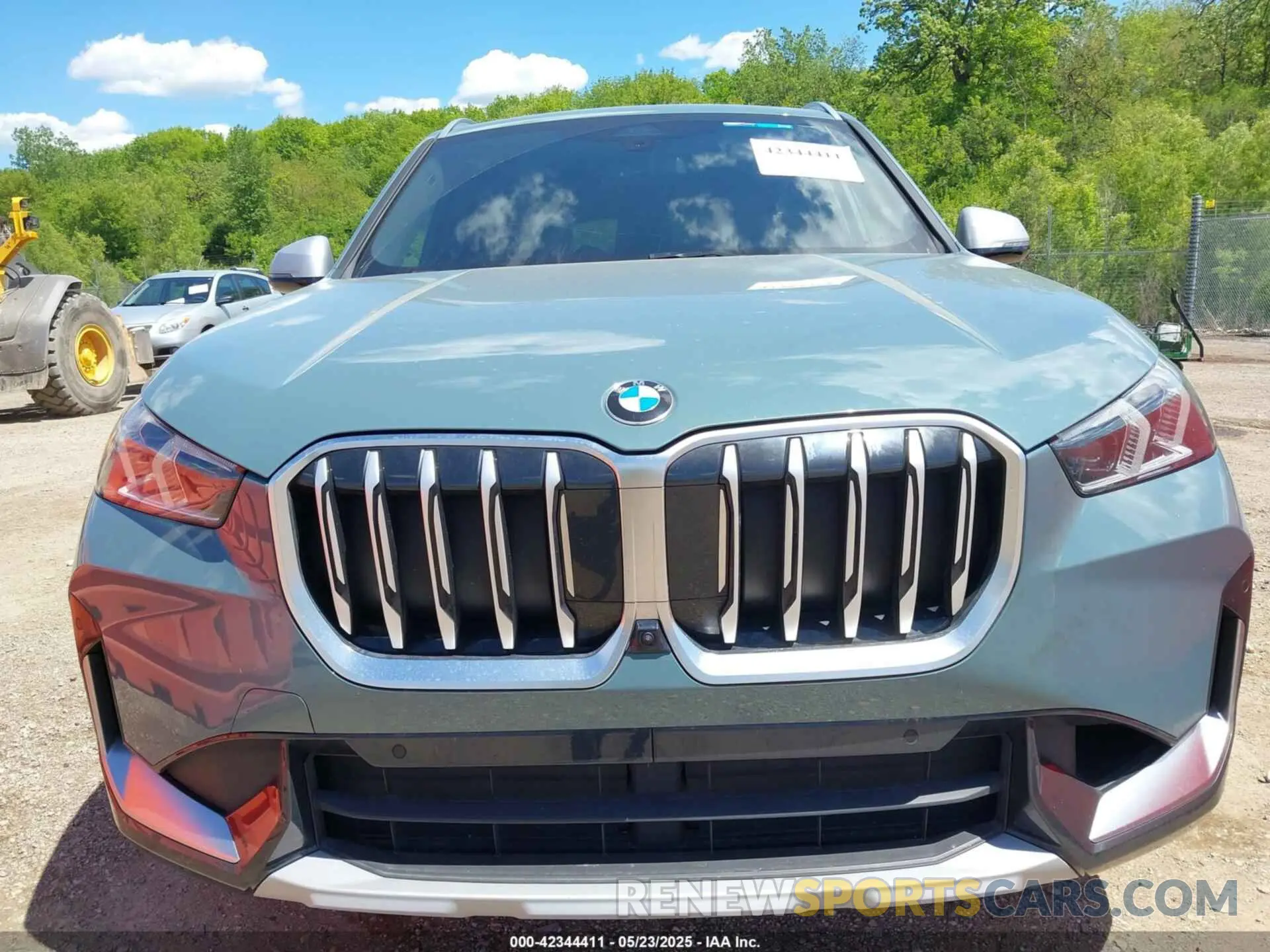 12 fotografías del automóvil dañado WBX73EF03P5V77700 BMW X1 2023