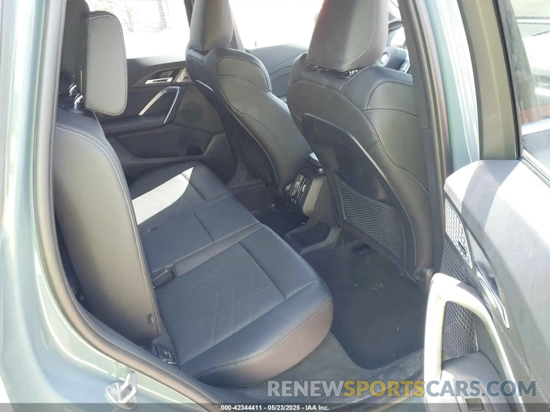 8 fotografías del automóvil dañado WBX73EF03P5V77700 BMW X1 2023