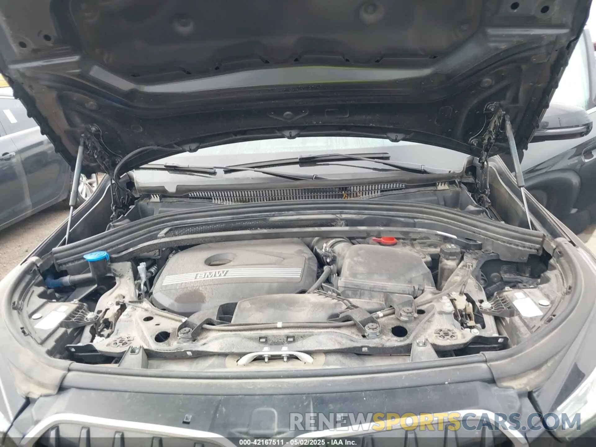 10 fotografías del automóvil dañado WBX73EF04P5W37659 BMW X1 2023