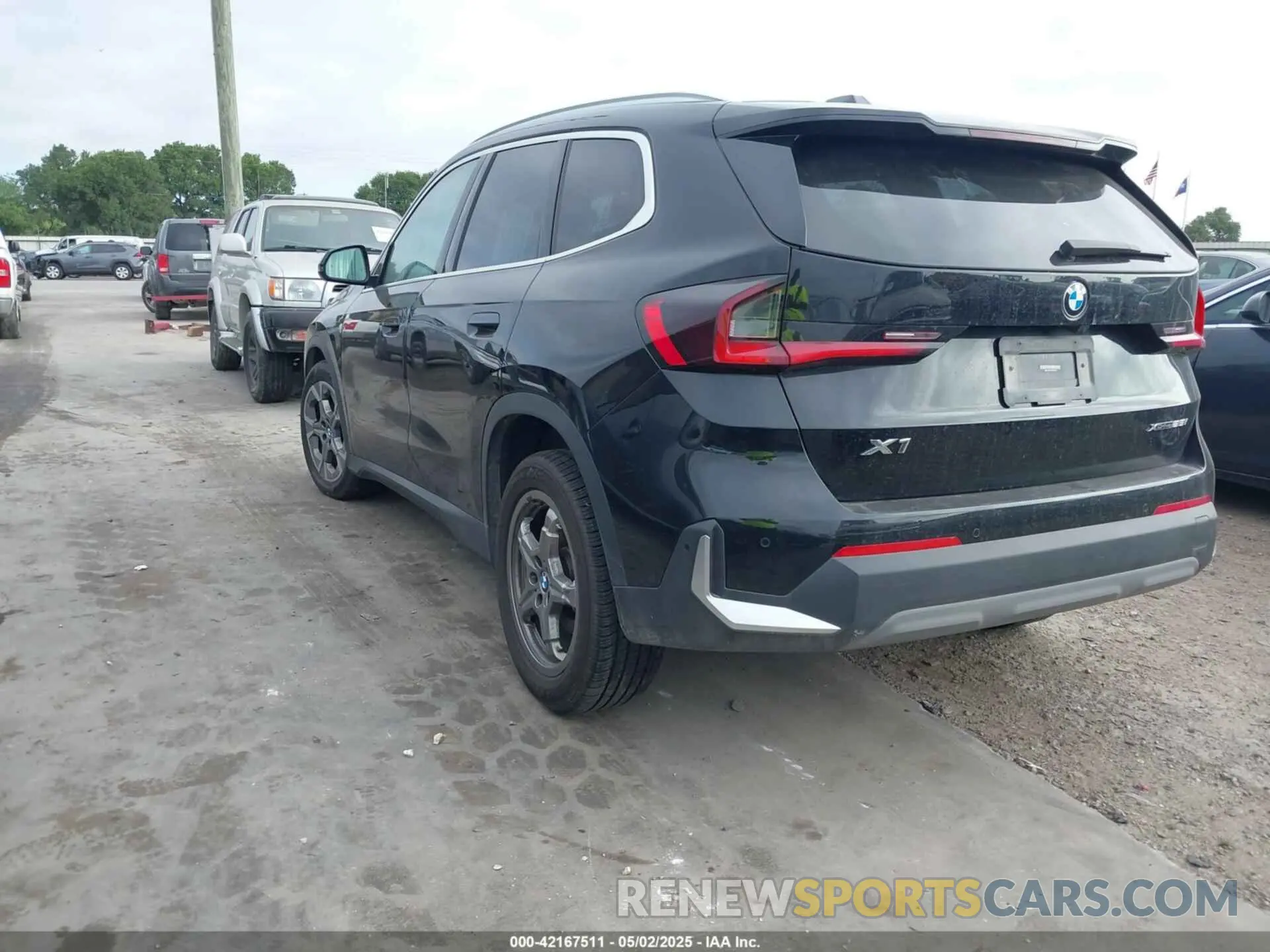 3 fotografías del automóvil dañado WBX73EF04P5W37659 BMW X1 2023