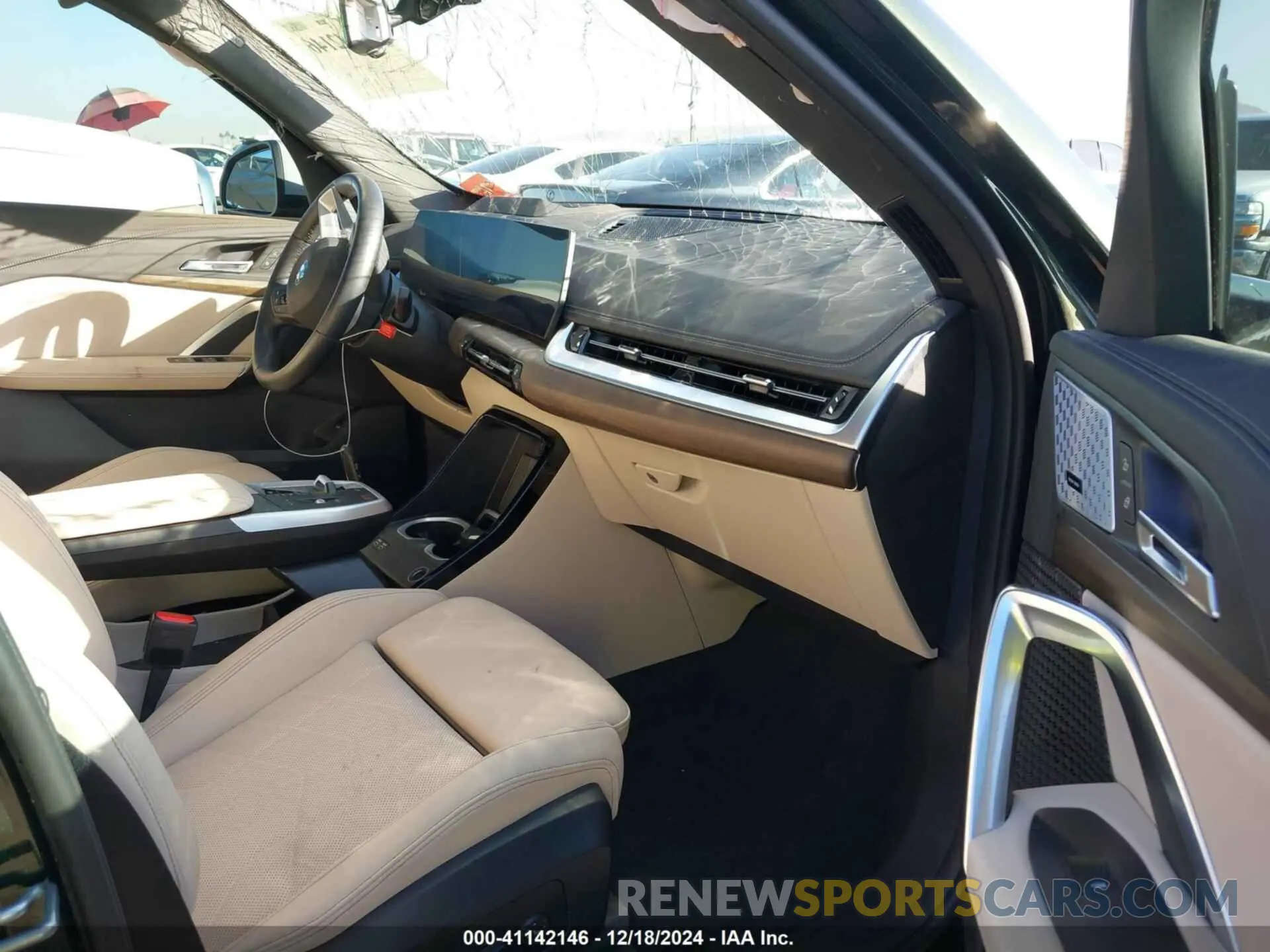 5 fotografías del automóvil dañado WBX73EF04P5X68574 BMW X1 2023