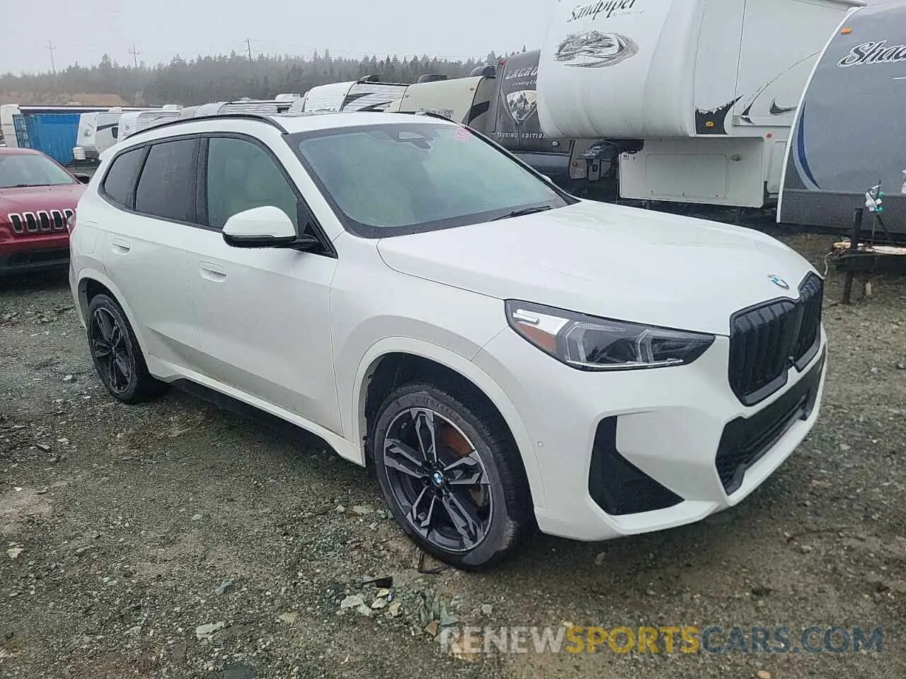 4 fotografías del automóvil dañado WBX73EF04P5X74178 BMW X1 2023