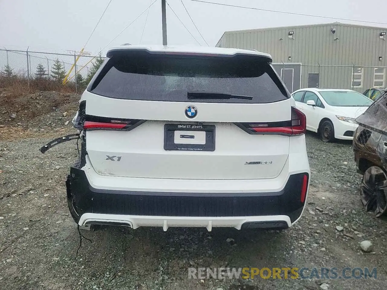 6 fotografías del automóvil dañado WBX73EF04P5X74178 BMW X1 2023