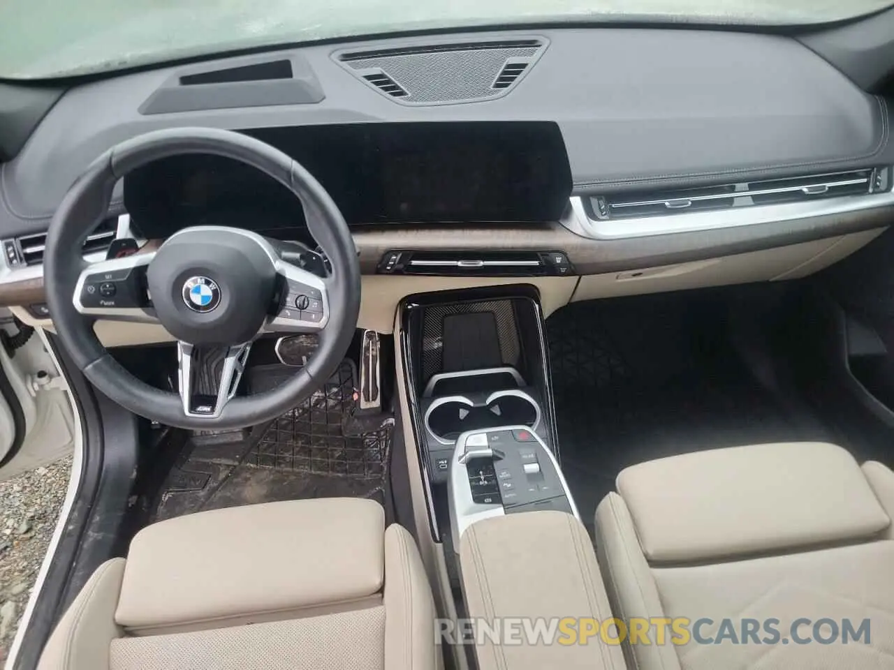 8 fotografías del automóvil dañado WBX73EF04P5X74178 BMW X1 2023