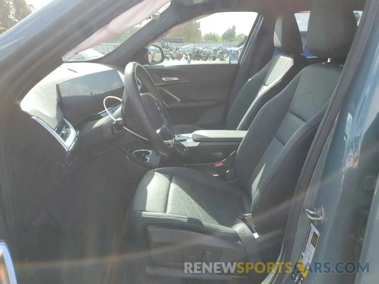 7 fotografías del automóvil dañado WBX73EF05P5V94319 BMW X1 2023