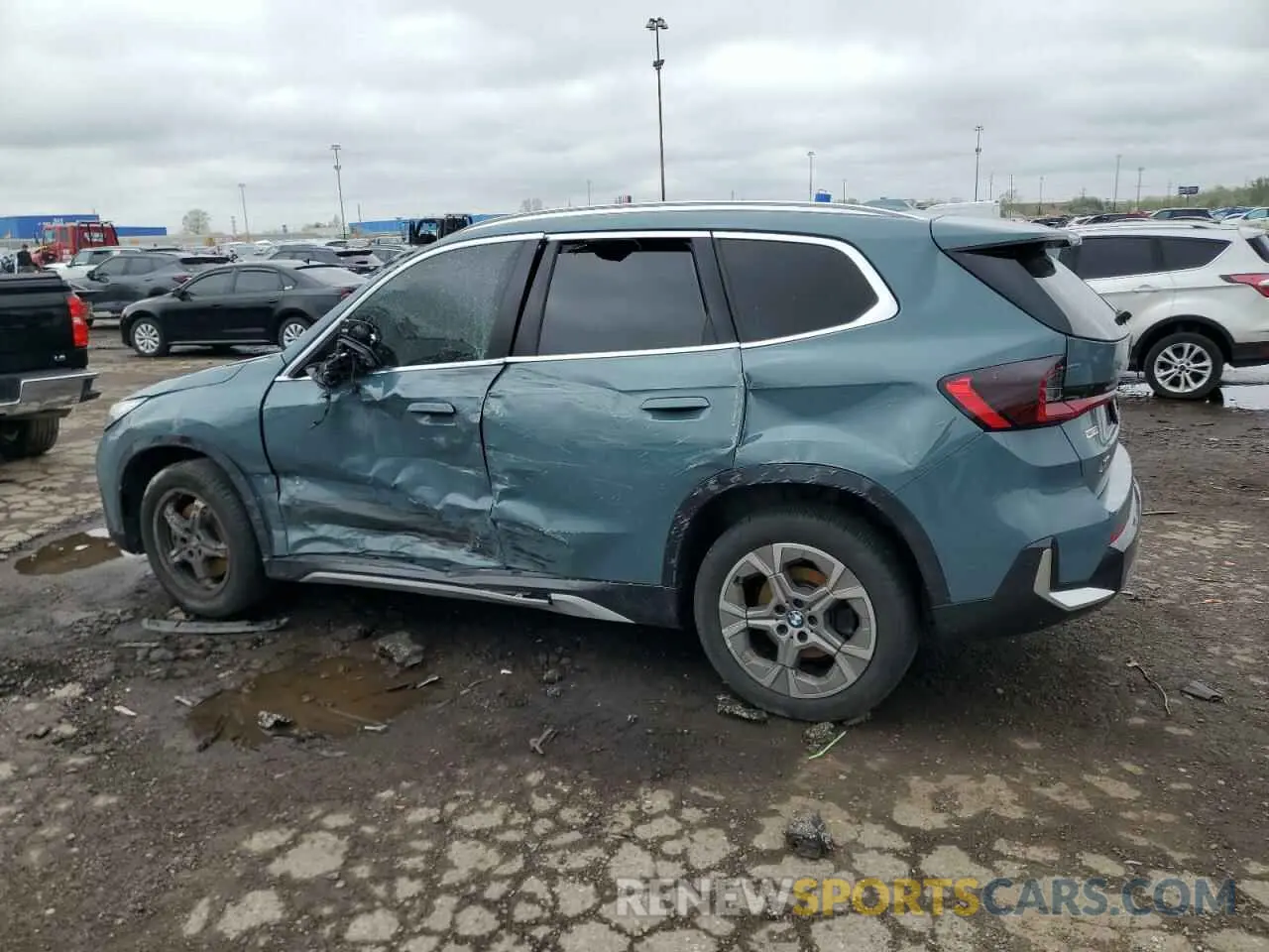 2 fotografías del automóvil dañado WBX73EF05P5W52879 BMW X1 2023