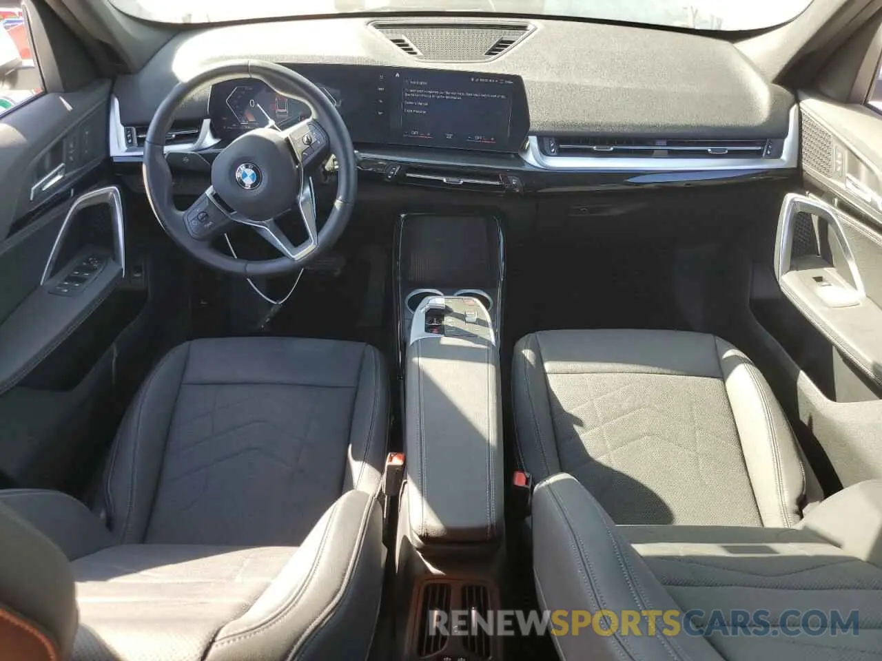 8 fotografías del automóvil dañado WBX73EF06P5W57928 BMW X1 2023