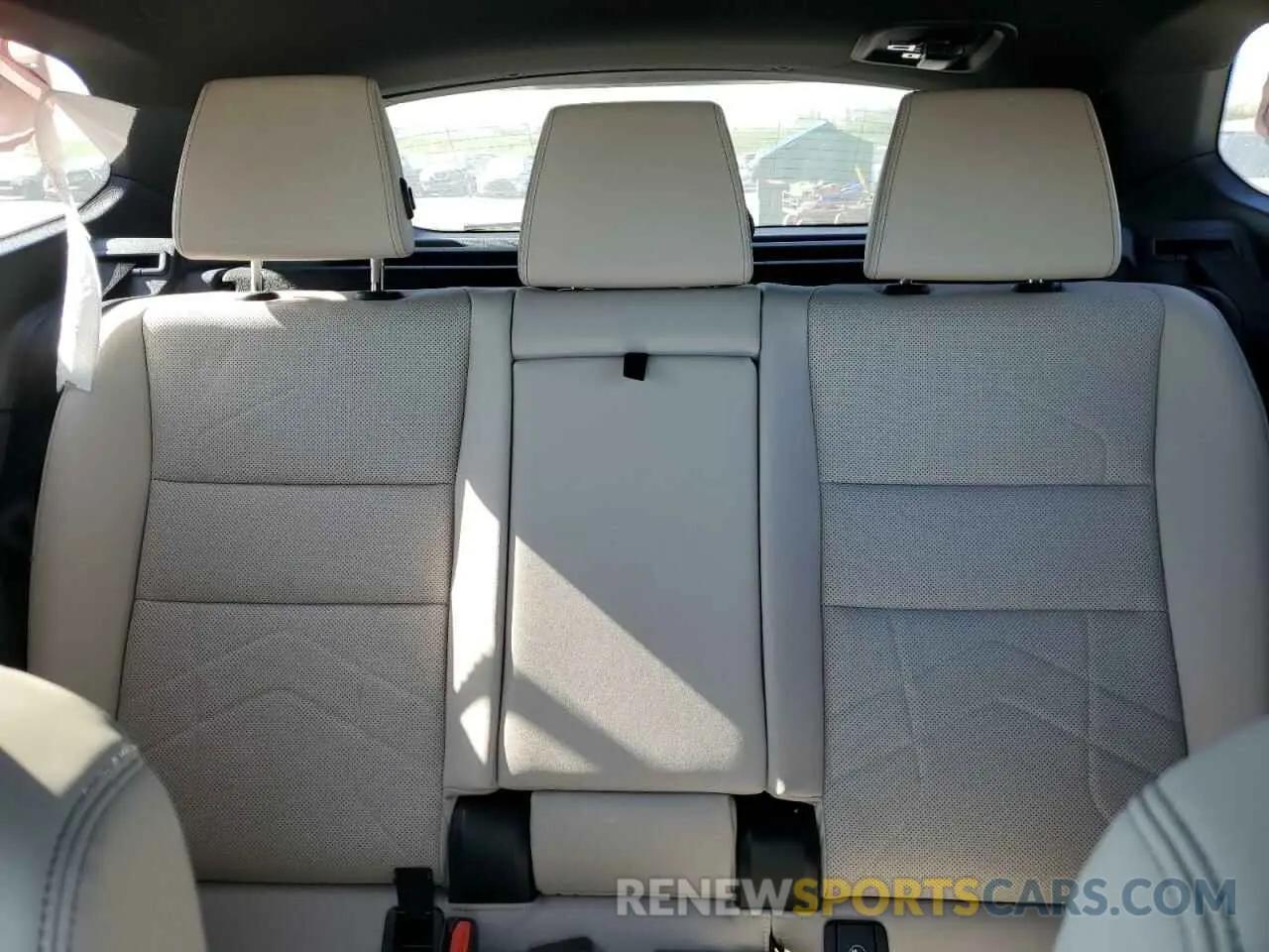 10 fotografías del automóvil dañado WBX73EF06P5X43840 BMW X1 2023