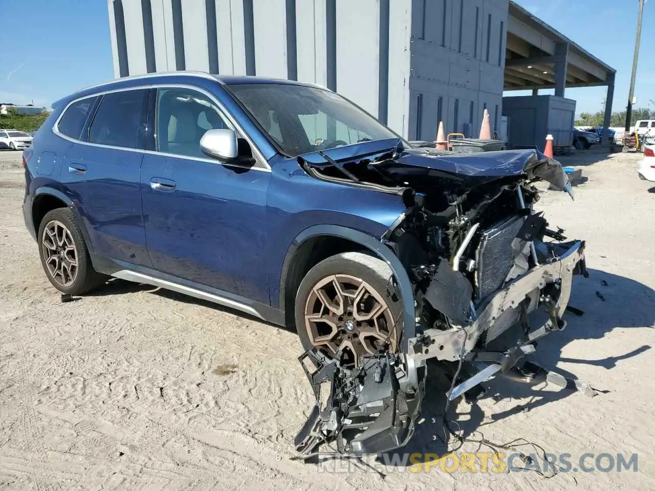 4 fotografías del automóvil dañado WBX73EF06P5X43840 BMW X1 2023