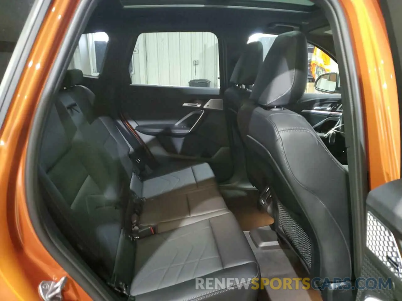 11 fotografías del automóvil dañado WBX73EF07P5X43409 BMW X1 2023